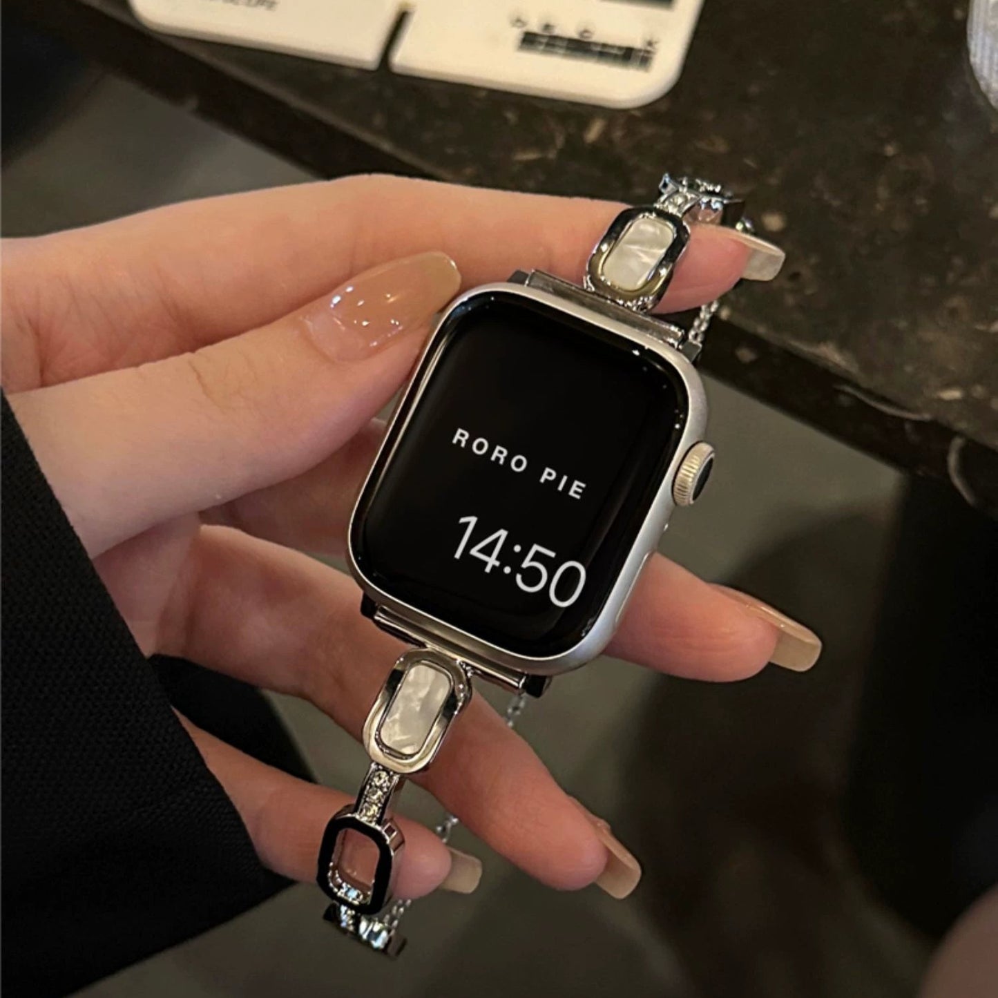 Suitable for Apple Watch Square Beimu Inlaid Diamond Bracelet Watch Strap