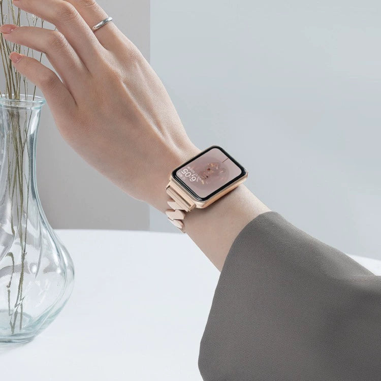 Adjustable Fashion Watch Strap for Apple Watch – Premium Lightweight Material, Comfort Fit & Easy Replacement