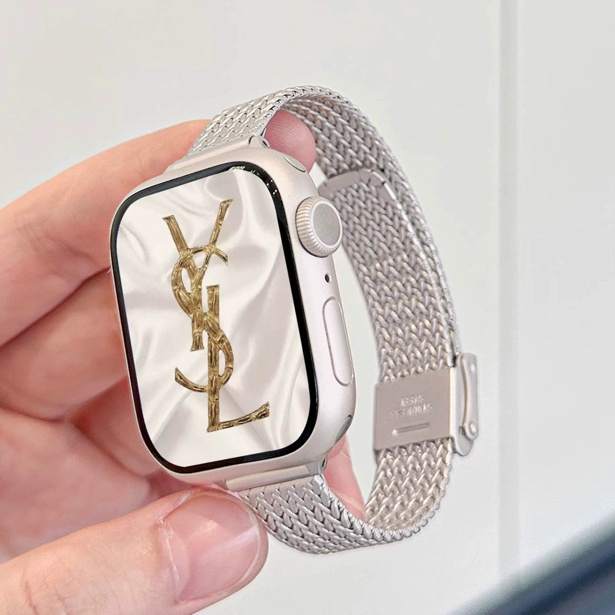 Suitable for Apple Watch, Wheat Ear Magnetic Buckle Strap, Stainless Steel Metal Women's Strap
