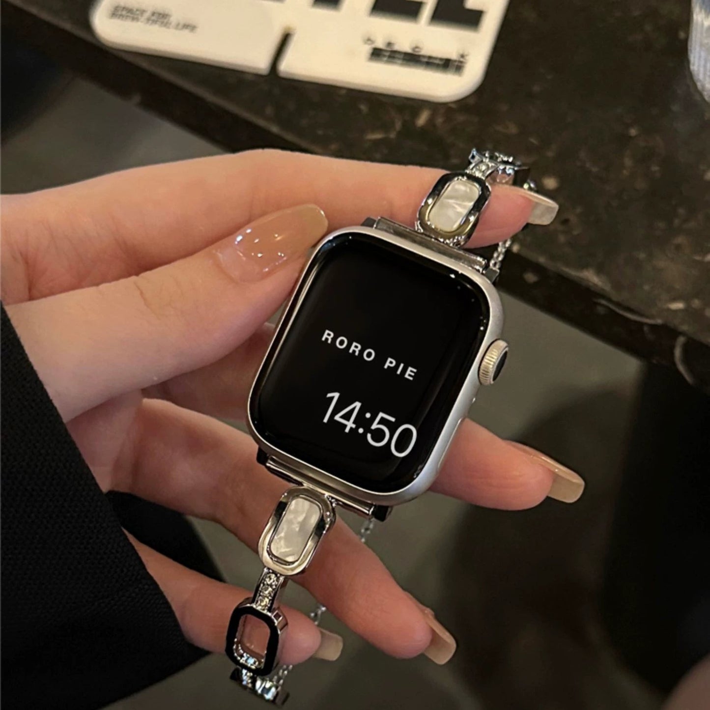 Suitable for Apple Watch Square Beimu Inlaid Diamond Bracelet Watch Strap