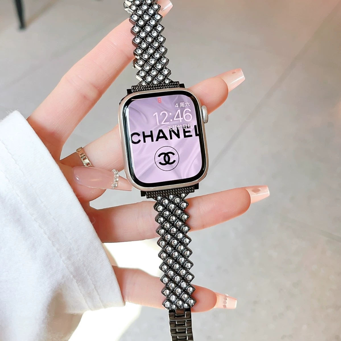 Adjustable Crystal-Embedded Watch Strap – Premium Durable Material, Ultra-Light & Compatible with All Apple Watch Models